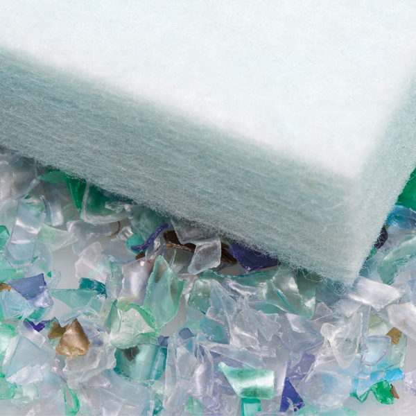 Recycelte PET-Flocken von Freudenberg Performance Materials